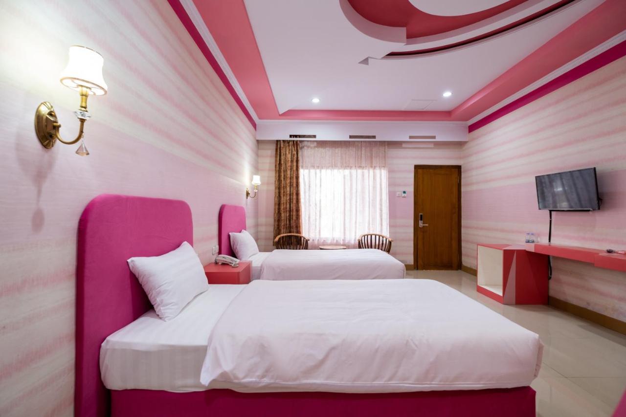 Sartini Inn Jogja Yogyakarta Exteriör bild