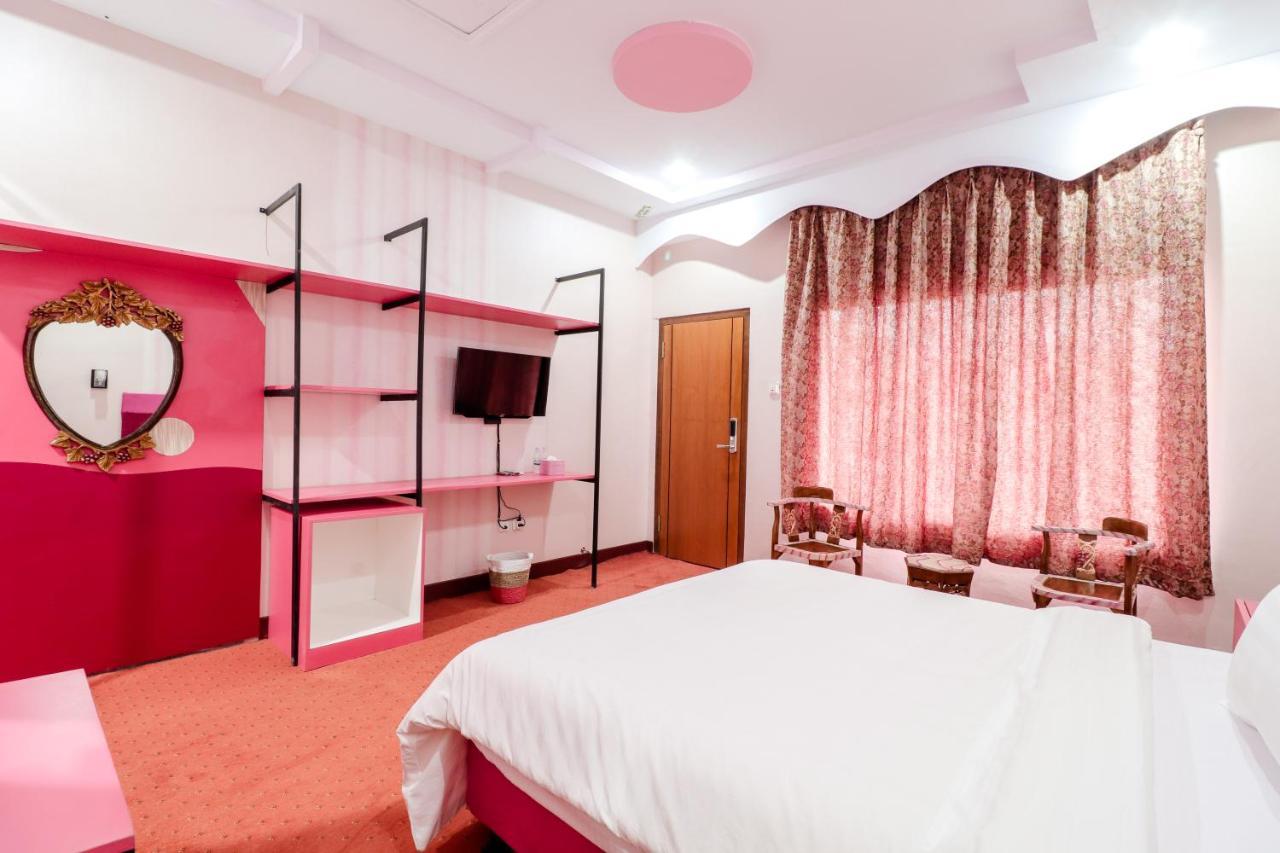 Sartini Inn Jogja Yogyakarta Exteriör bild