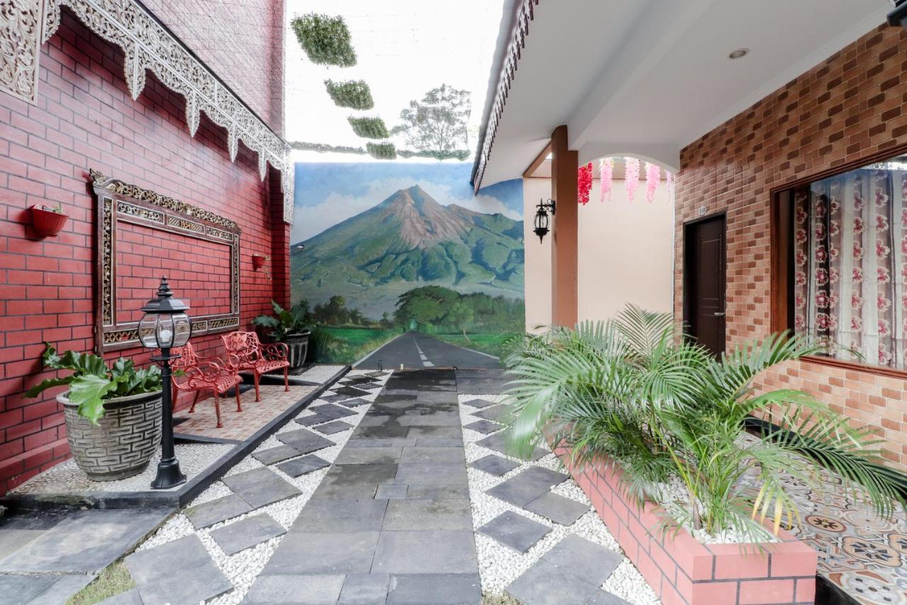 Sartini Inn Jogja Yogyakarta Exteriör bild
