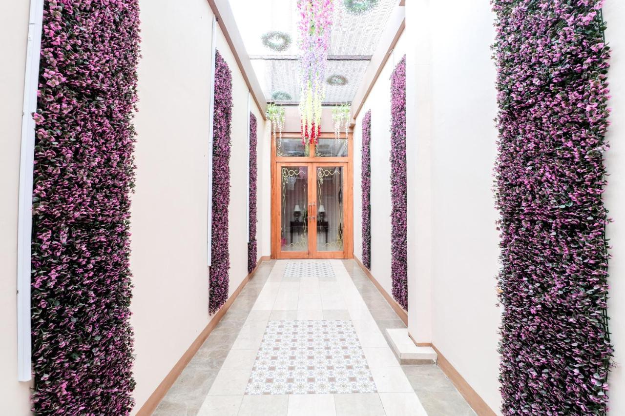 Sartini Inn Jogja Yogyakarta Exteriör bild