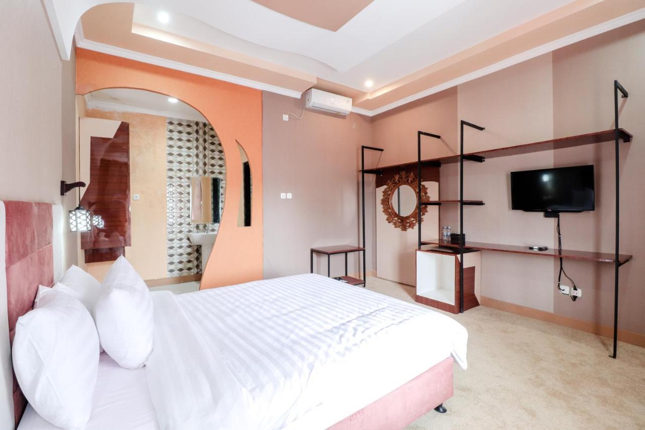 Sartini Inn Jogja Yogyakarta Exteriör bild